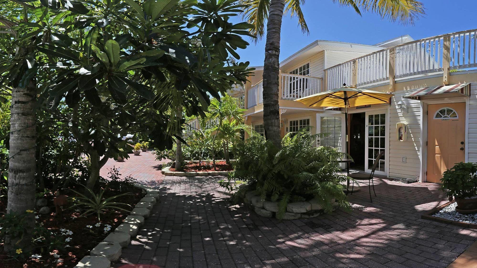 Manatee Bay Inn Fort Myers Beach Esterno foto