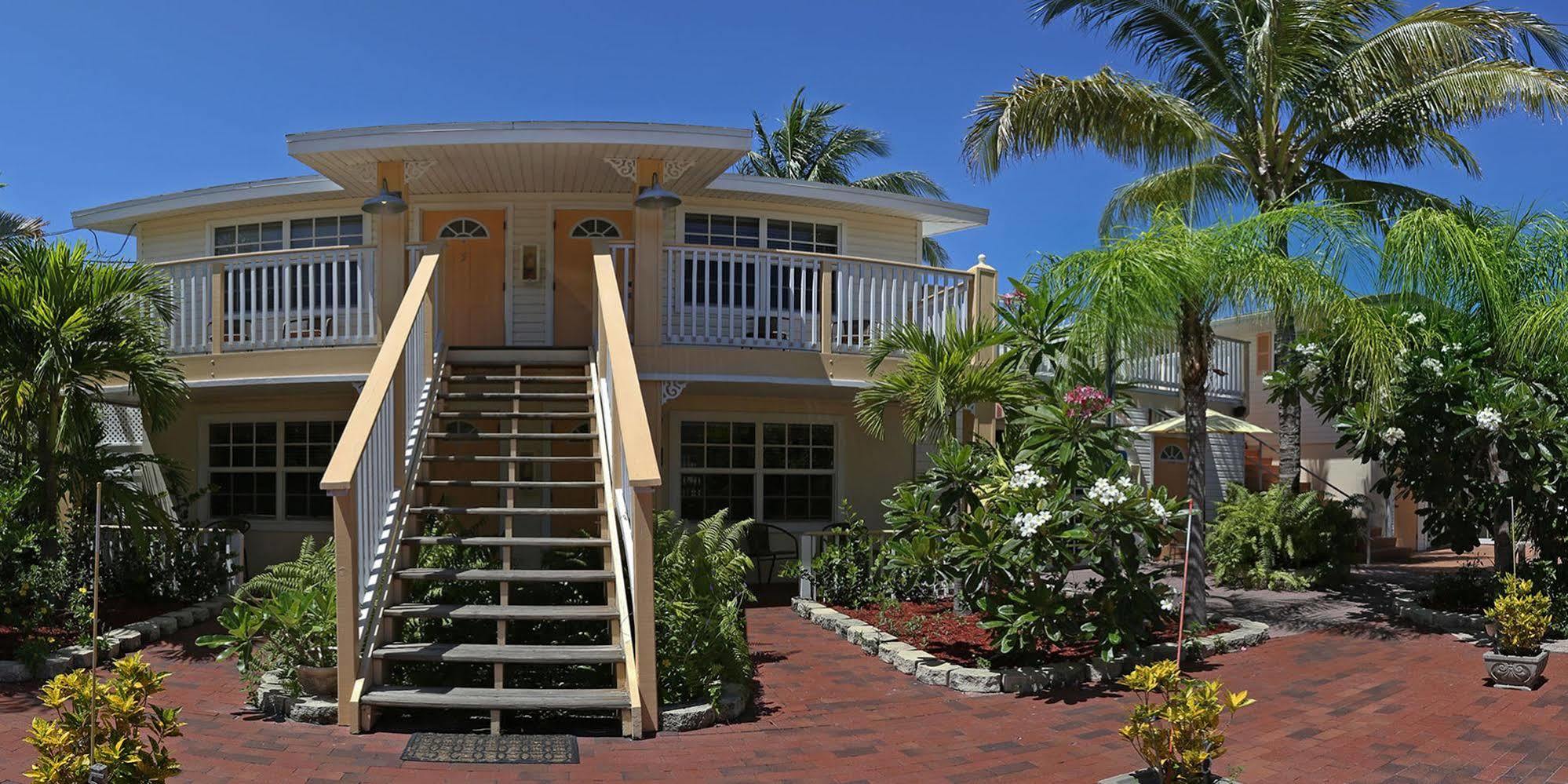 Manatee Bay Inn Fort Myers Beach Esterno foto